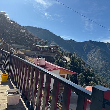The Vintage Hill Village - Himalayan Boutique Resort Kanatal Buitenkant foto