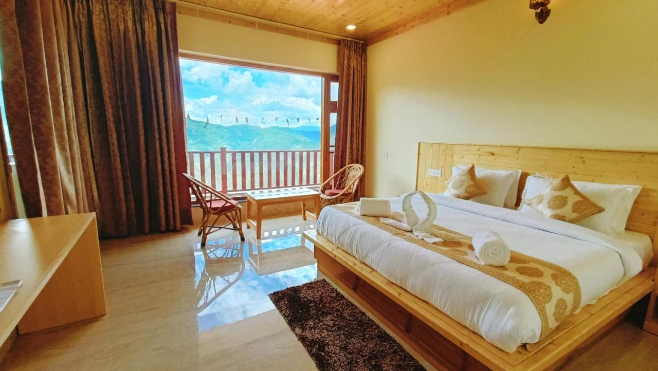 The Vintage Hill Village - Himalayan Boutique Resort Kanatal Buitenkant foto