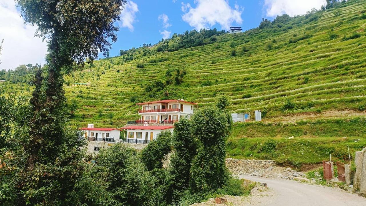 The Vintage Hill Village - Himalayan Boutique Resort Kanatal Buitenkant foto