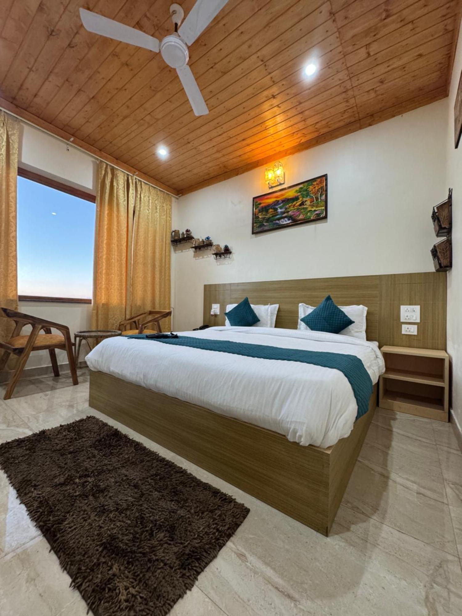 The Vintage Hill Village - Himalayan Boutique Resort Kanatal Buitenkant foto