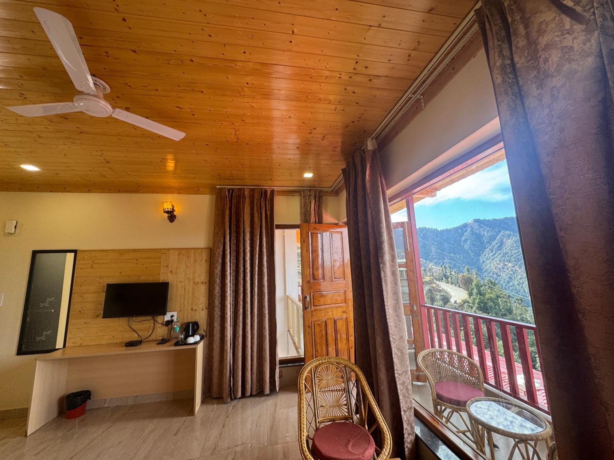 The Vintage Hill Village - Himalayan Boutique Resort Kanatal Buitenkant foto