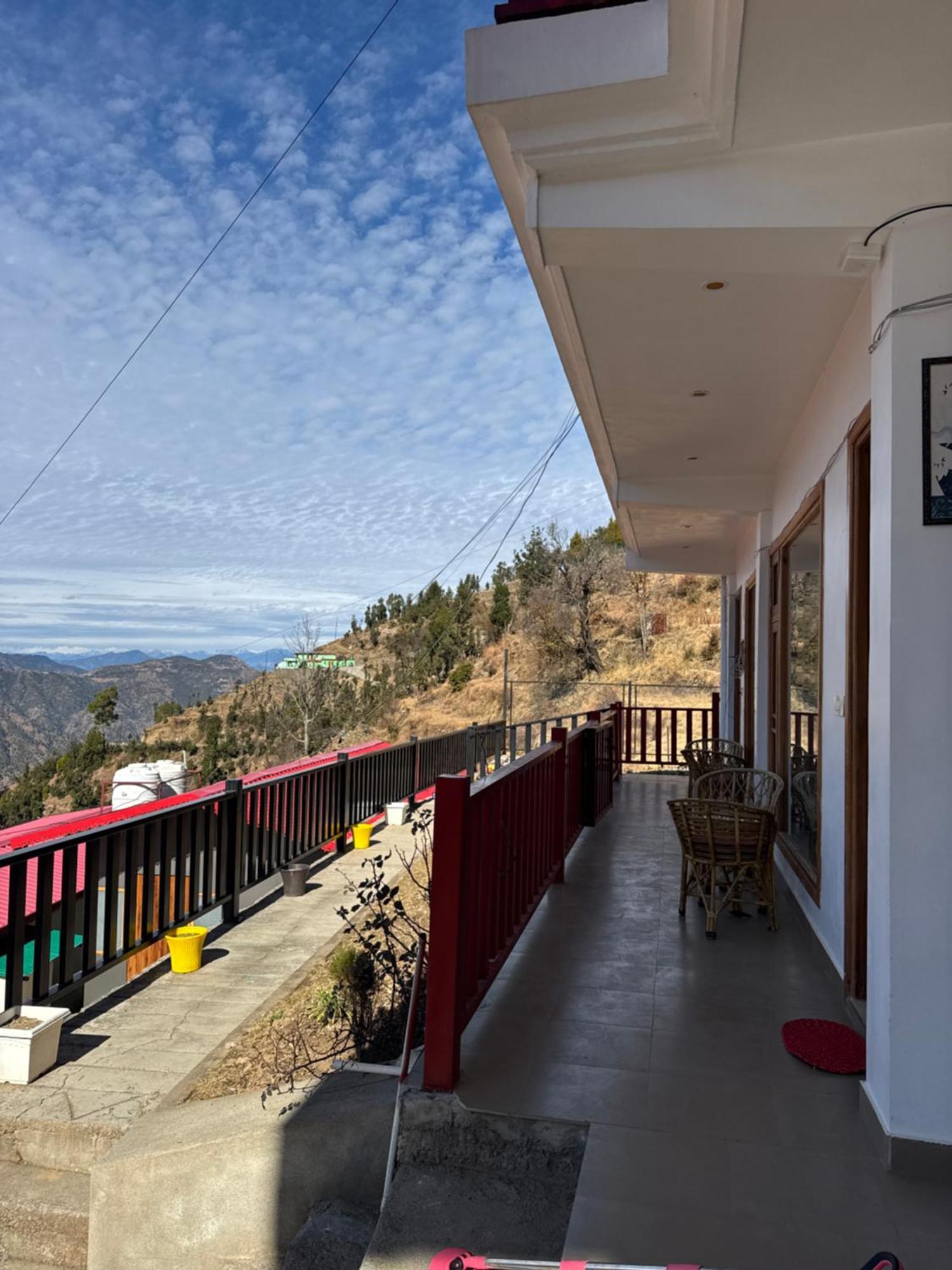 The Vintage Hill Village - Himalayan Boutique Resort Kanatal Buitenkant foto
