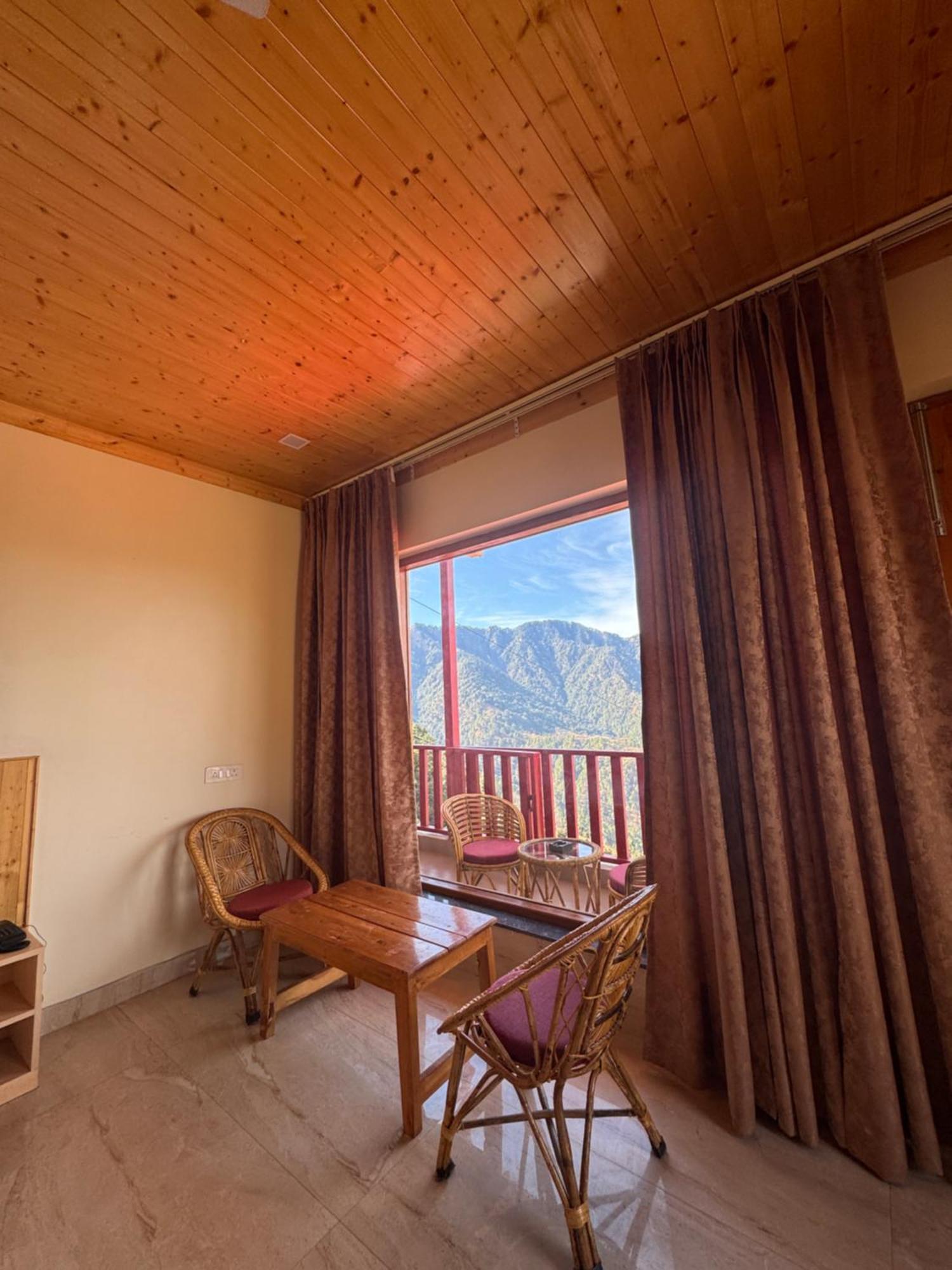 The Vintage Hill Village - Himalayan Boutique Resort Kanatal Buitenkant foto